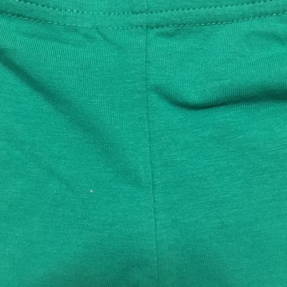 Lil leggs tight shorts - Picture 3 of 3